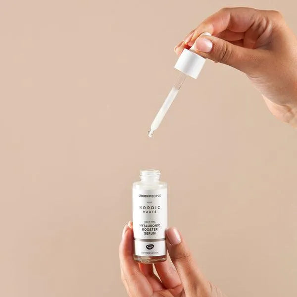 Green People - Nordic Roots Hyaluronic Booster Serum - 28ml - Ready Sweat Go