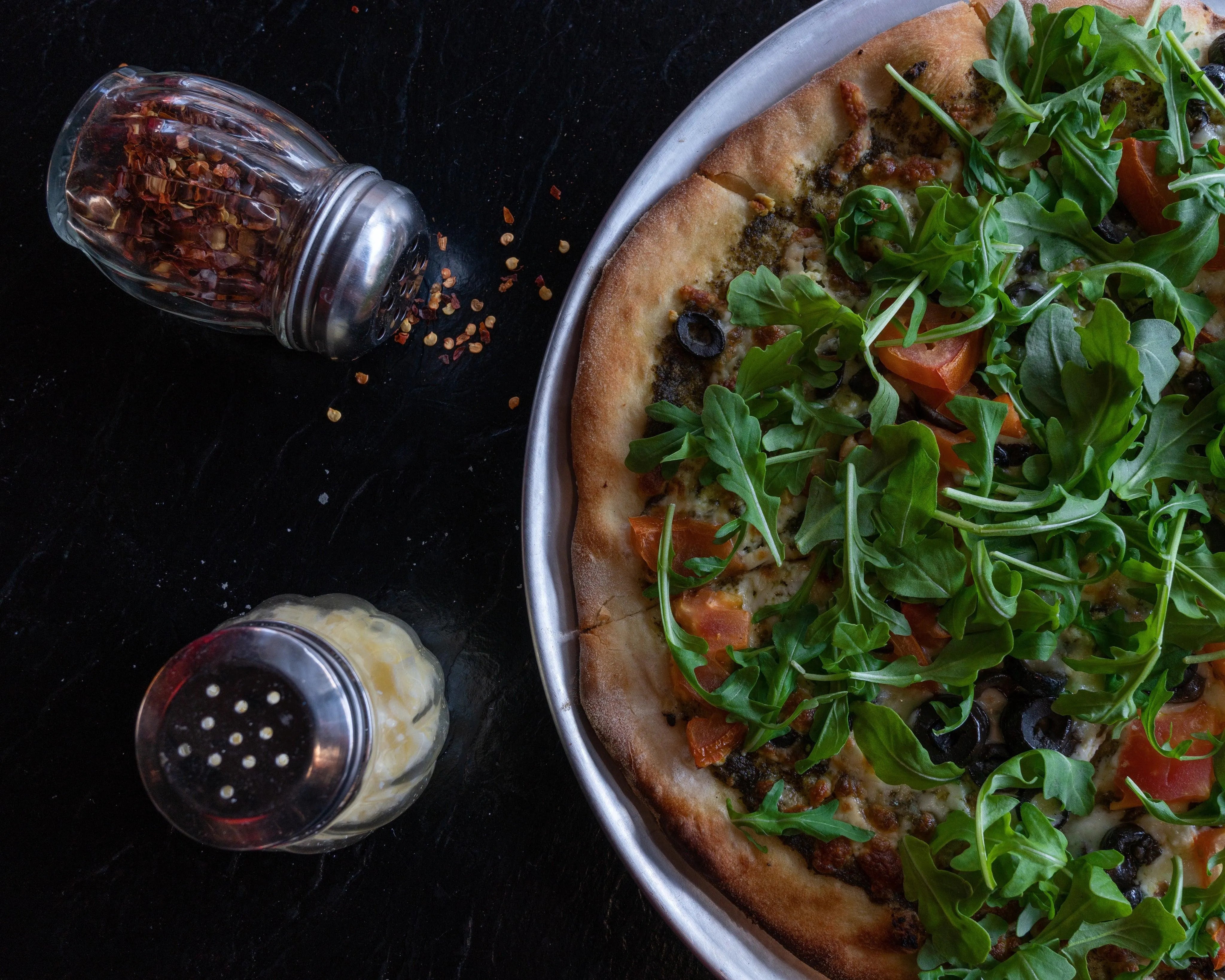 gourmet-pizza-on-pan - Ready Sweat Go