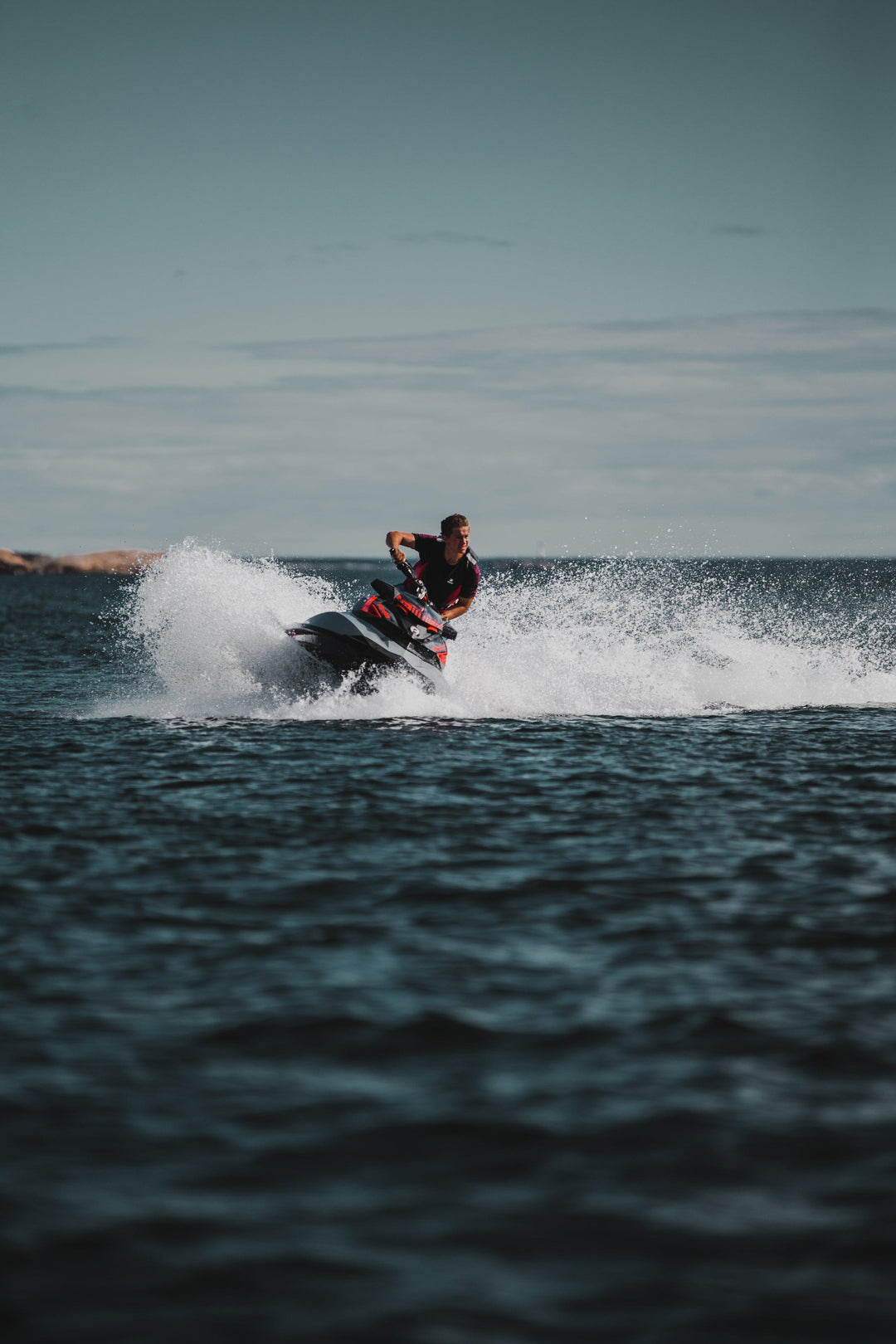 man-takes-sharp-turn-on-jet-ski - Ready Sweat Go